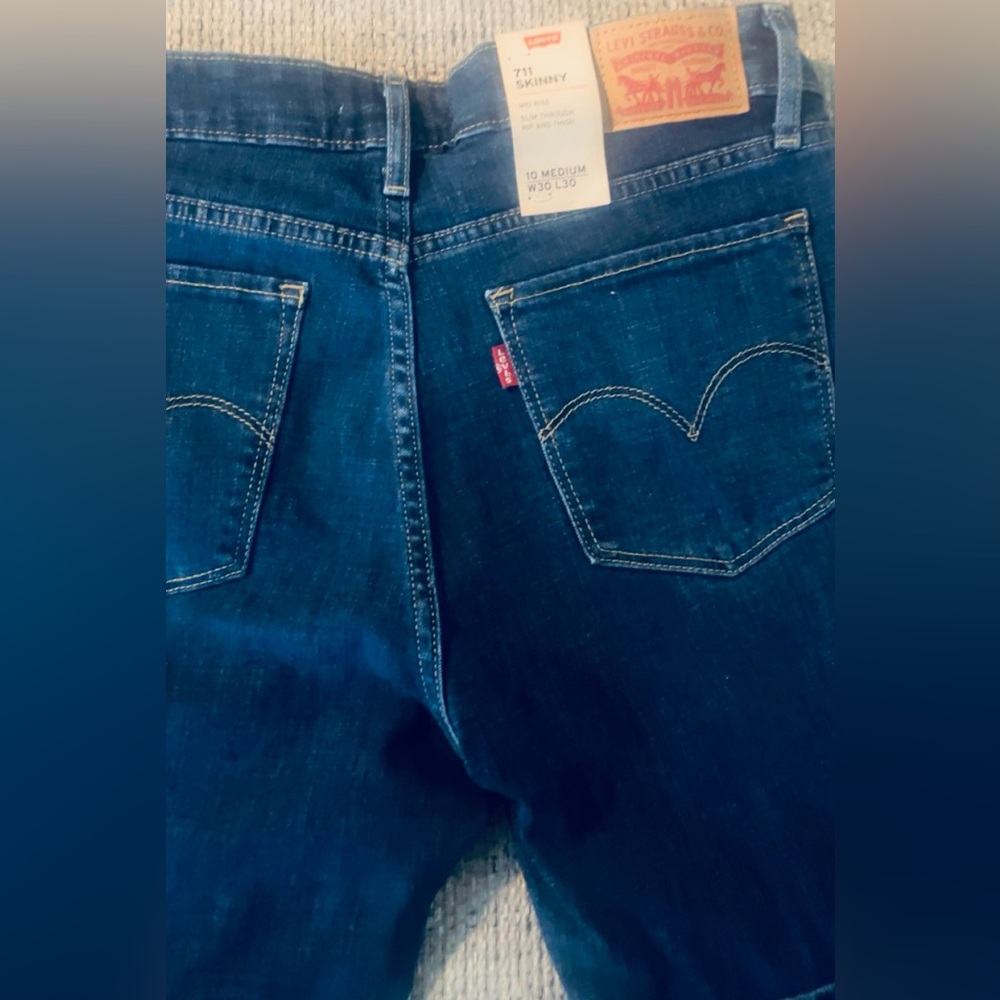 👖 Levi’s 711 Skinny Jeans – Mid Rise / Size 10 Medium (W30 L30) - Picture 3 of 3